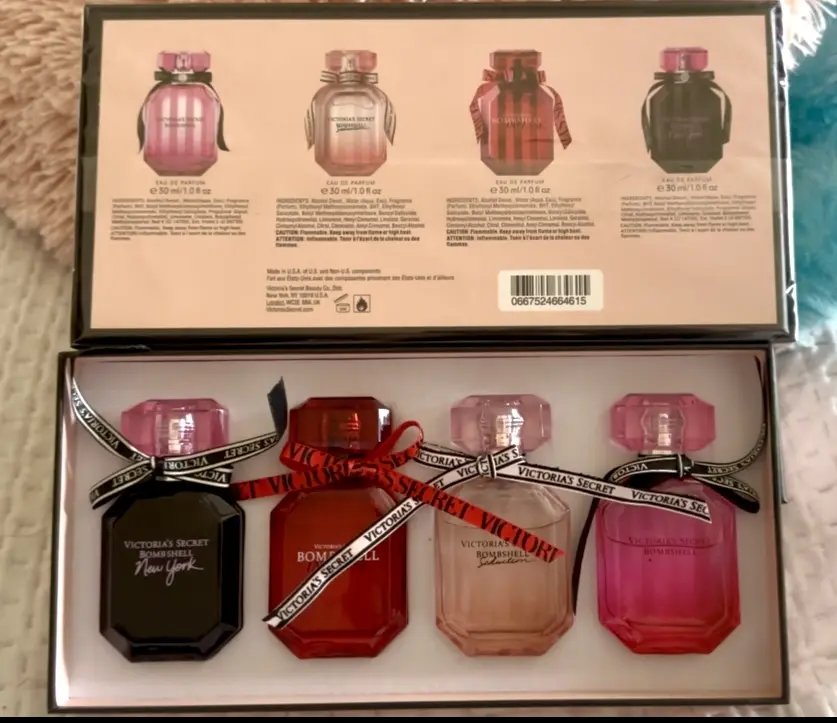 Victoria's Secret Bombshell Ladies Gift Set - Storm Scents Online